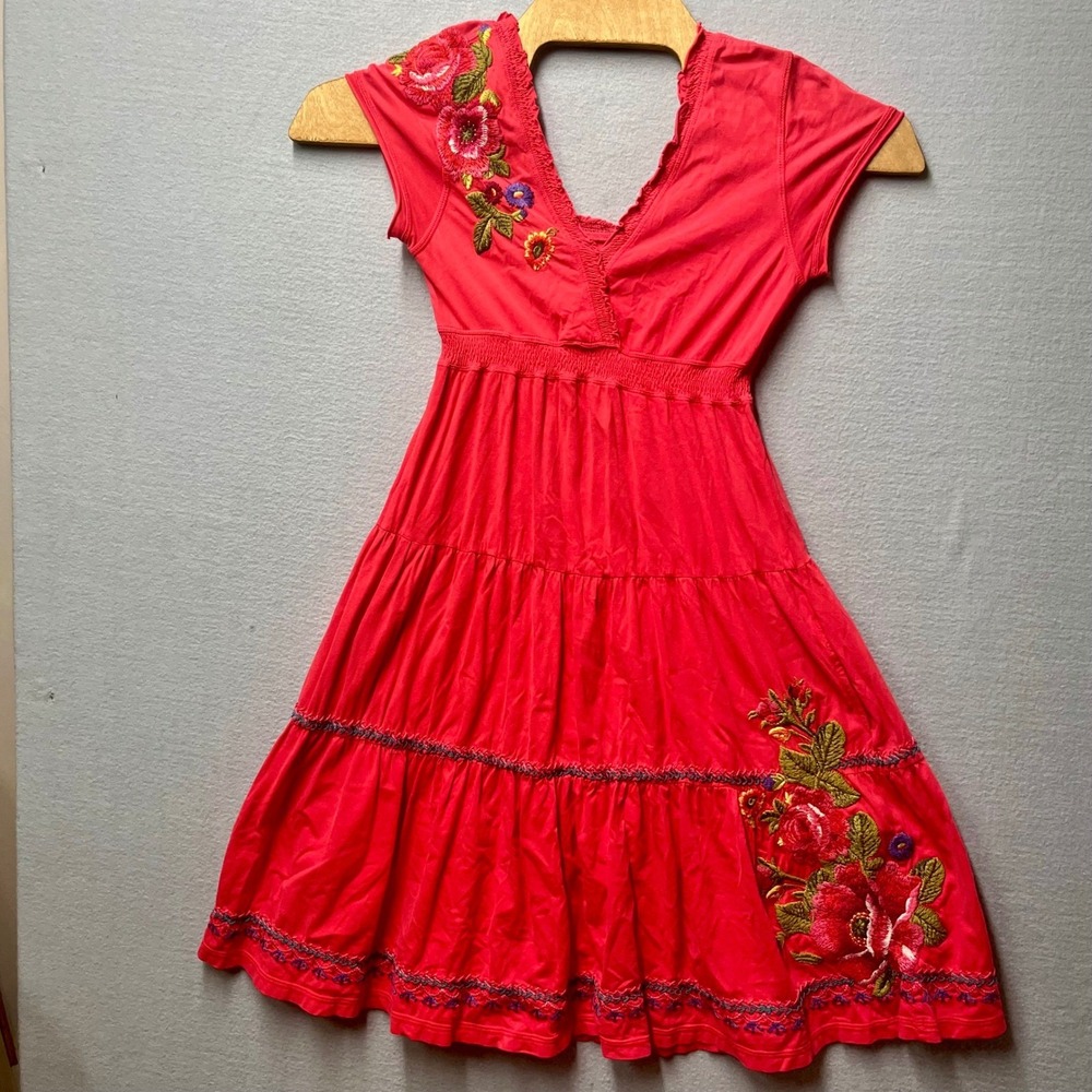 JW Los Angeles Red Floral Embroidered Smocked Tiered Boho Dress Cap Sleeve Mini